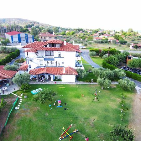 Zephyros Family Apartments 1 أورموس باناجياس المظهر الخارجي الصورة