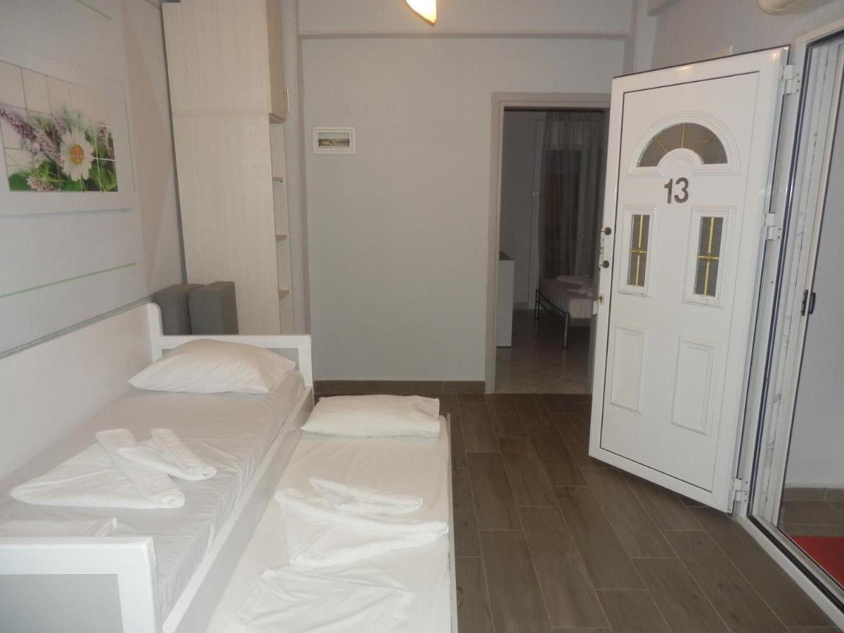 Zephyros Family Apartments 1 أورموس باناجياس المظهر الخارجي الصورة